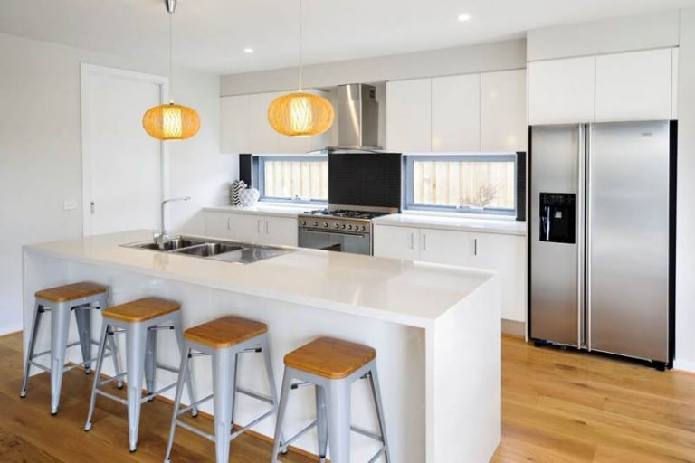 Maker Melbourne and Kitchen Renovations by H&H Maker